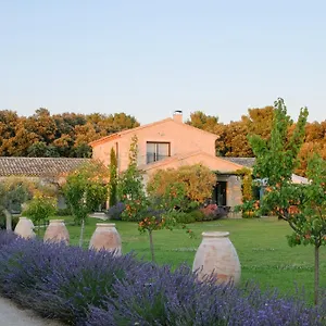 https://mas-notre-dame.fr-provencehotel.com